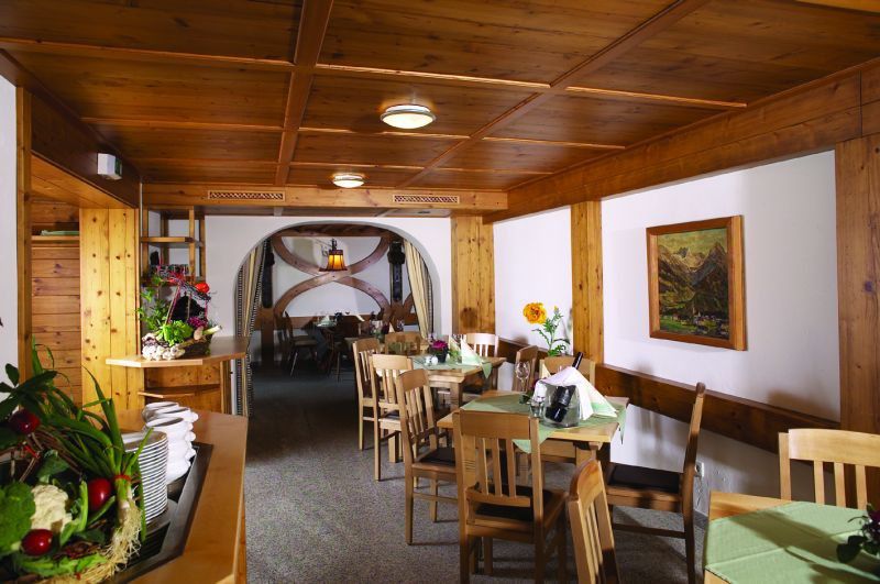 Hotel Und Apartements Im Forellenbach Fischen im Allgaeu Restaurant bilde